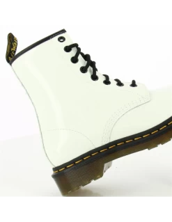 Dr. Martens Dr Martens Boots Femme 1460 Cuir Verni Blanc 10 Dr. Martens Dr Martens Boots Femme 1460 Cuir Verni Blanc -Magasin De Chaussures 1460 w white patent lamper 2