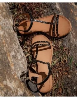 Les Tropéziennes Par M Belarbi Les Tropeziennes Par M.Belarbi Sandales Femme Henya Cuir Noir -Magasin De Chaussures henya noir les tropeziennes par mbelarbi 2